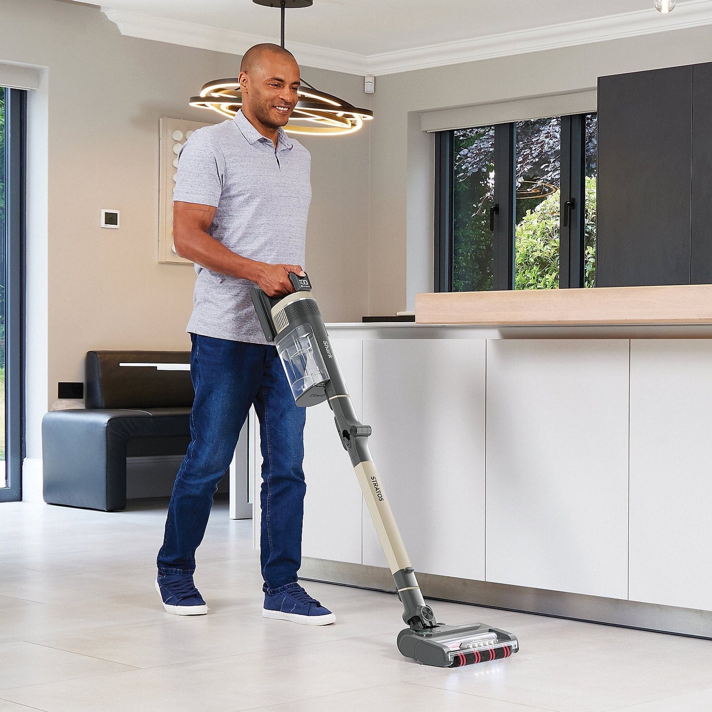 Shark Stratos Cordless Vacuum w/ Anti Hair Wrap & Clean Sense IQ IZ400UKT