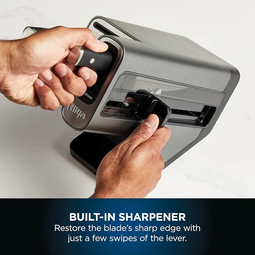 Ninja Foodi StaySharp Knife Block with Integrated Sharpener, 5-Piece Knife Set includes Chef, Bread, Slicing, Utility, Paring Knives, Stainless Steel K32005UK, Black